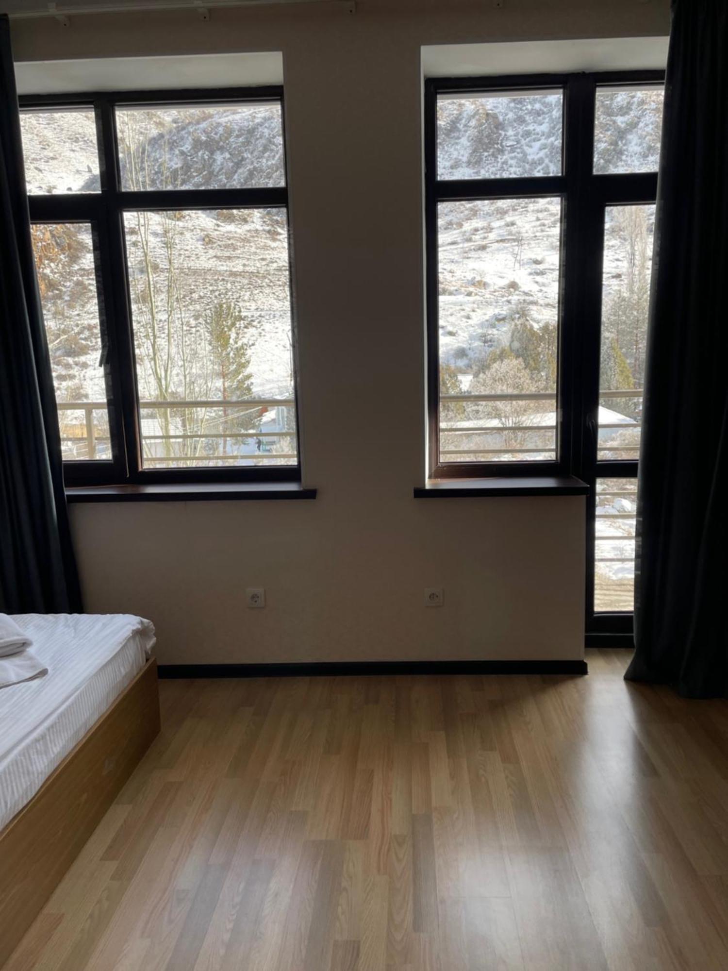 فندق Issyk Ata Retreat Gorno-Serafimovka المظهر الخارجي الصورة